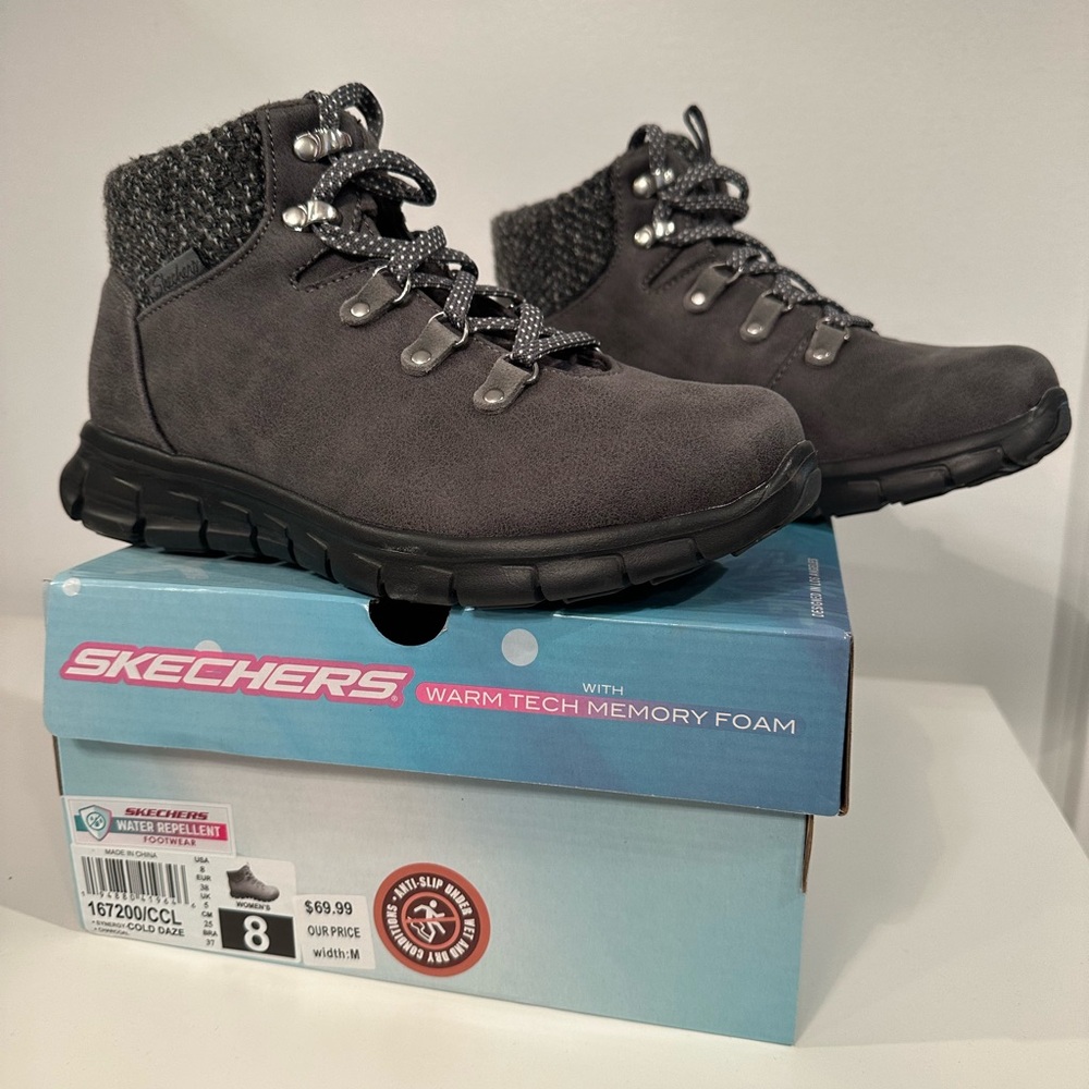 Skechers Gray Ankle Boots with Knit Collar